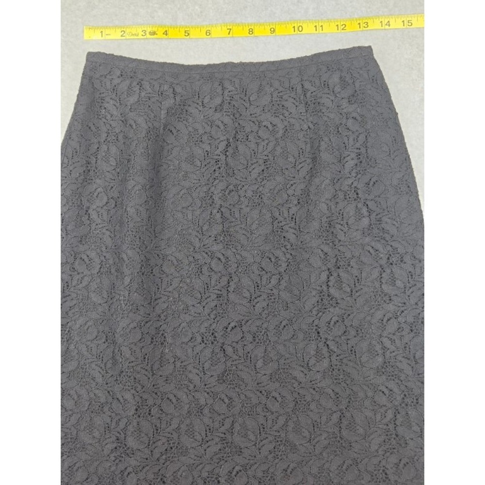 Ann Taylor Black Floral Lace Pencil Skirt Size 2 Scalloped Hem Lined Workwear